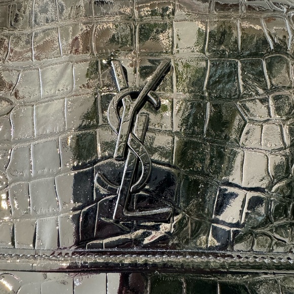 Yves Saint Laurent YSL Niki Chain Flap Bag Crocodile Embossed Patent in black - Picture 6 of 10